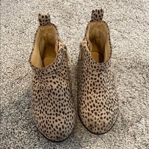 Cat & Jack toddler girl Leopard Print Ankle Boots